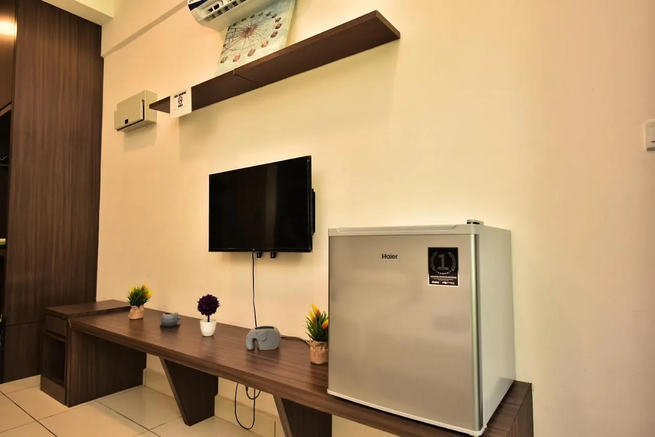 Daire H&F Homestay The Two Owls Nest Aeropod Sovo Studio Room - 2 Queen Bed - Near Airport - Free Parking Kota Kinabalu Malezya
